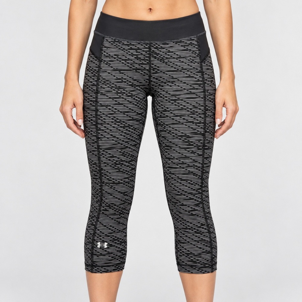 Under Armour HeatGear Compression Leggings Womens Medium Grey Black Capri Pants